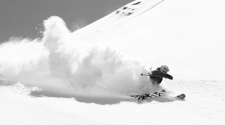 Puder som det ska vara. Foto: Adam Jonsson. Åkare: Robin Ljungqwist.