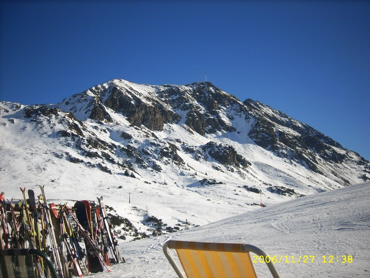 I,5 timme norr om bad gastien, skööööna backar. Foto: Sara Kitti. Åkare: Zermatt group.