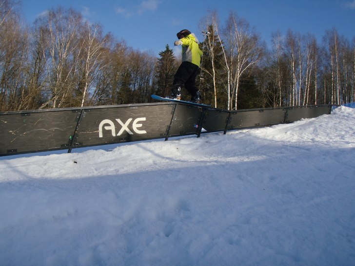 Jag på nån' rail... Foto: Linnéa Lundbäck. Åkare: Stina Richloow.