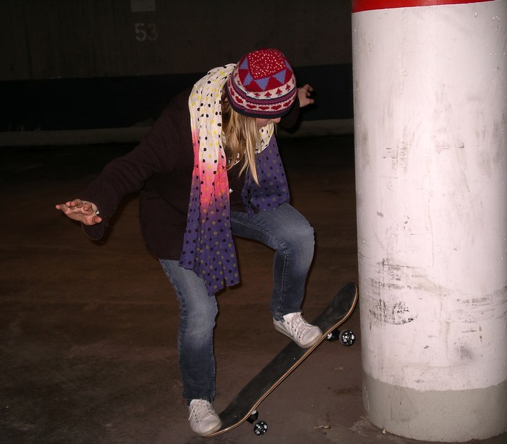 Moi ridin' my ass off. 

Akta stolpen!!!!. Foto: Linda Hellsén. Åkare: Agata.