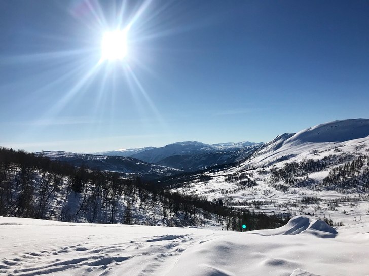 God helg
I dag skinner sola i Sogndal Skisenter. D.