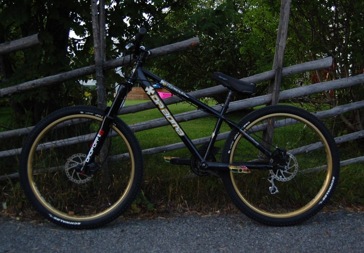 min fina hojj:) men vem vill ge mig en ny gaffel? . Foto: andre lohman. Åkare: none.