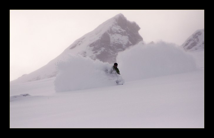 Baksidan av Schlossalm. Foto: Fredrik Bengtsson. Åkare: Erik Memmi.