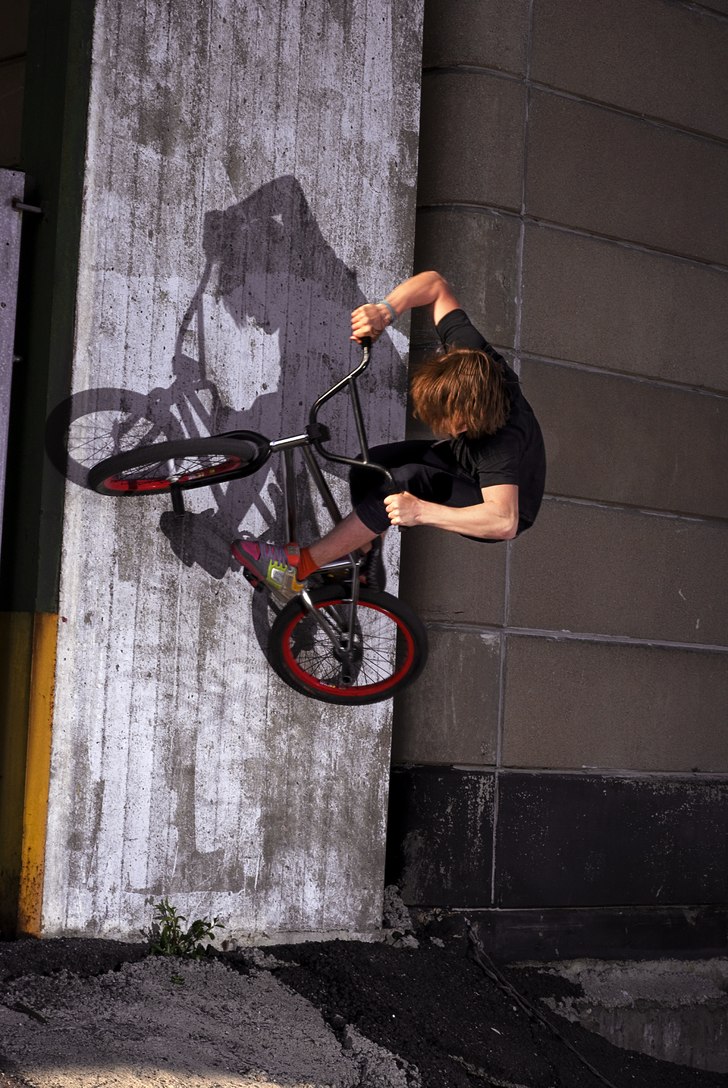 wallride vid willys. Foto: hugo ljungquist. Åkare: elias modigs.