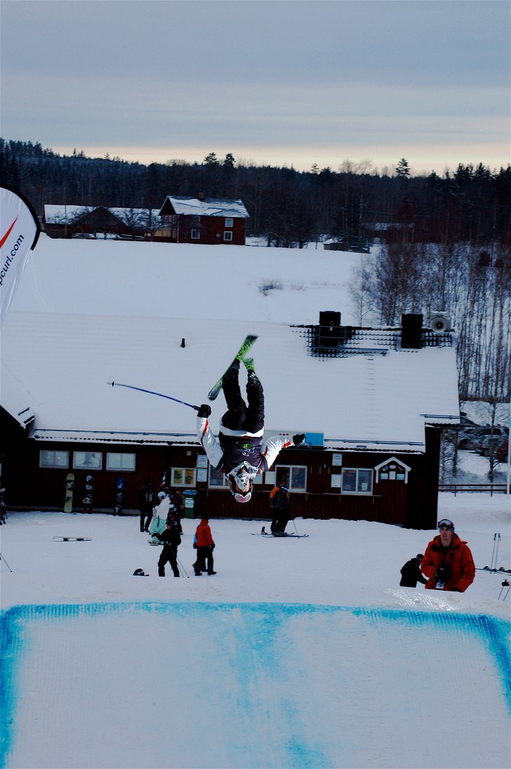Min första back flip. Foto: David Olby-Sköld. Åkare: Kristina Juhlin.