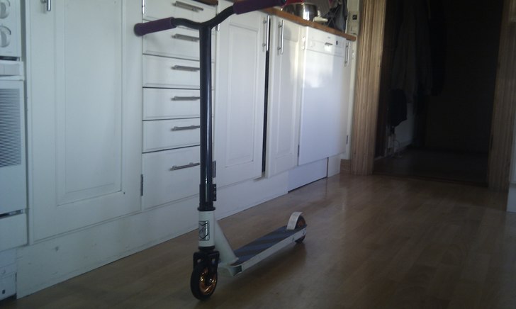 Min sparkcykel. Åkare: jag.