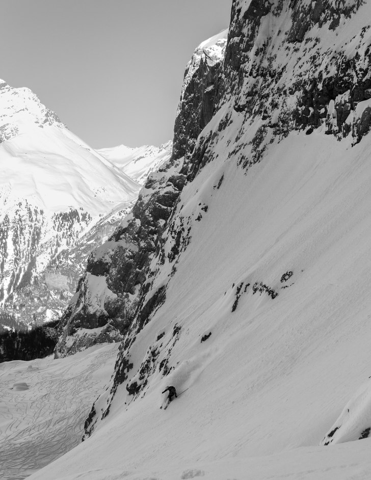 Viktor hitta några orörda svängar på/i Galtibe. Foto: Johan Almroth (jag). Åkare: Viktor Thorberg.