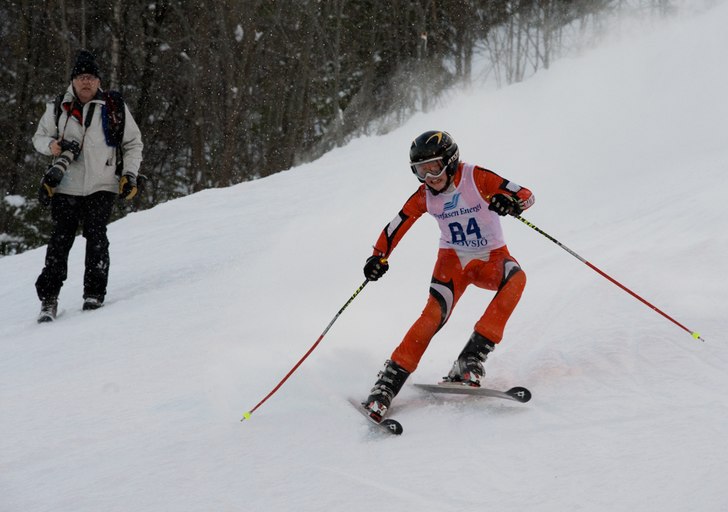 Klövsjösvängen H12-13. Foto: Jonas Eklind. Åkare: Okänd.