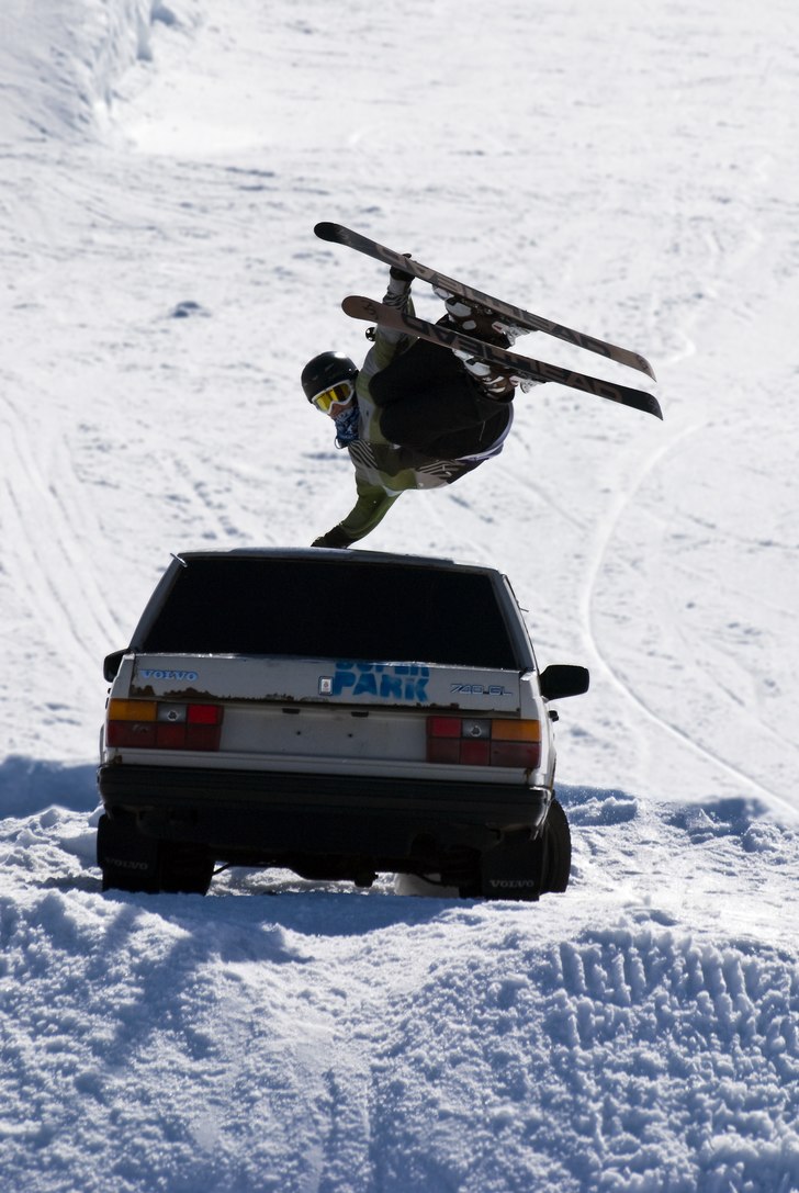jibbar på en sevenfåårty . Foto: Magnus karlsson. Åkare: Daniel Swanbeck.