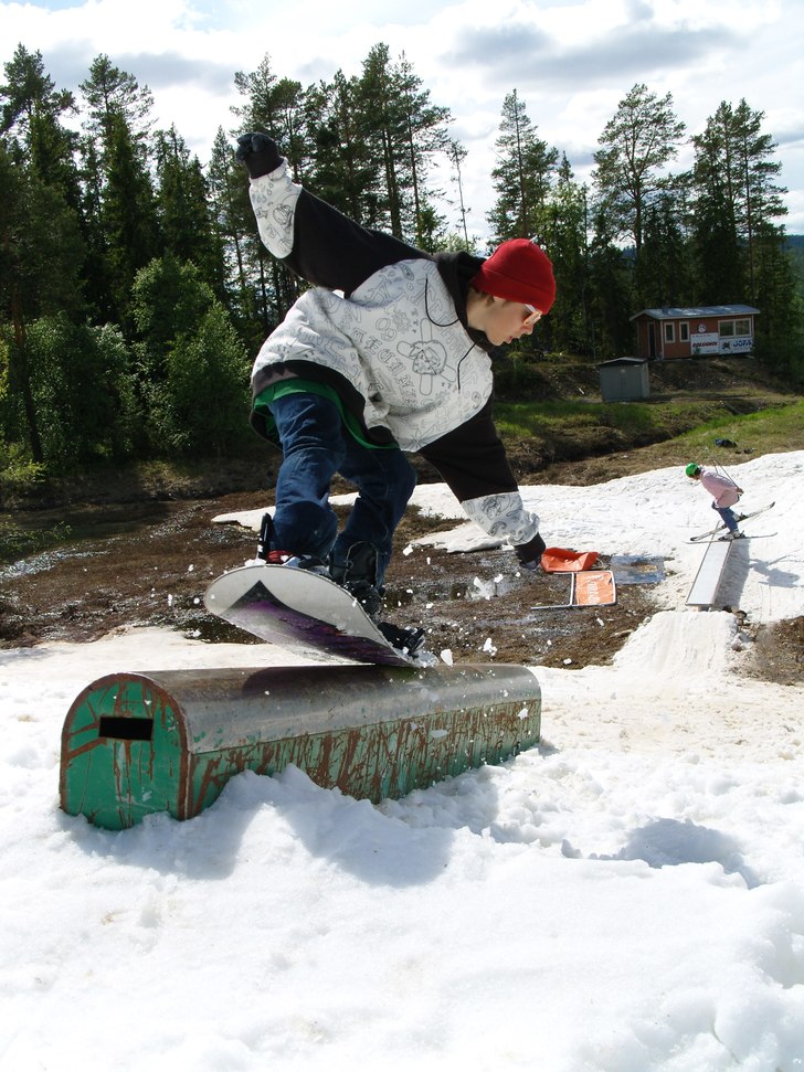 Sommaråkning i Kläppen :D. Foto: Emma Dahlström. Åkare: Karl-Anton Svensson och Maximilliam Smith.