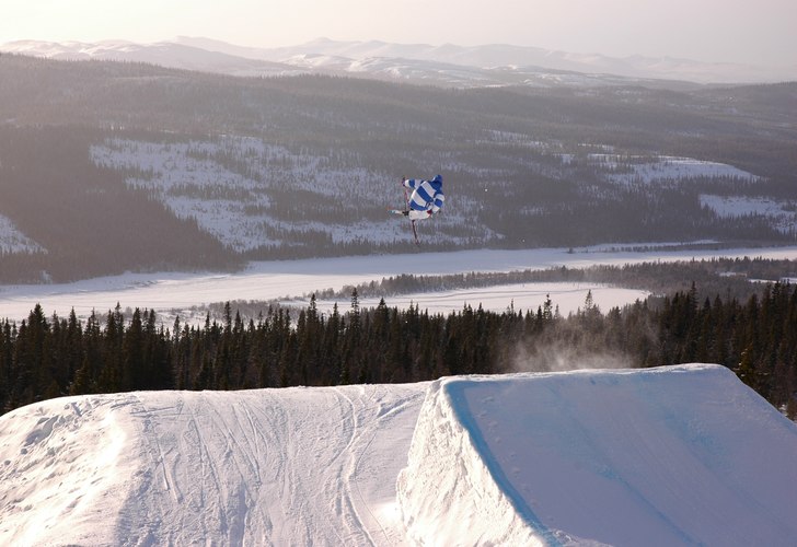 540 tail. Foto: Jesper Bryngelsson. Åkare: Sebastian Persson.