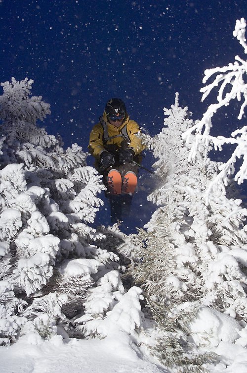 En sen kväll i åre och jag släpade upp stora bl. Foto: Jesper Molin. Åkare: Reine Bakkered.