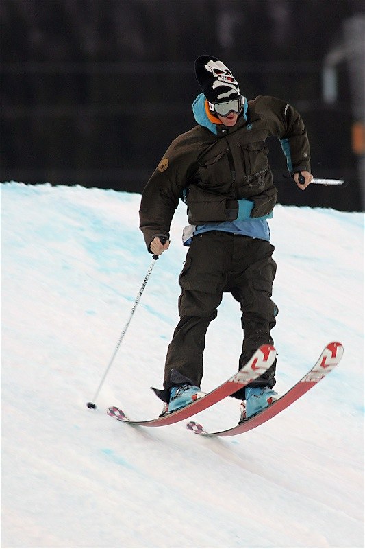sjukt böjbar skidor!!. Foto: www.mediafix.se(min pappa). Åkare: Josh Bibby.
