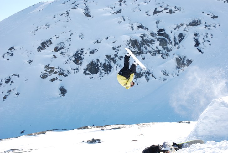 Wengan trycker bf.. Foto: Carl Meuller. Åkare: Erik Wegnelius.