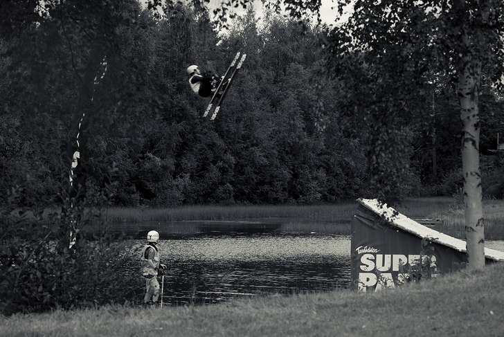 Foto: Daniel Rönnbäck. Åkare: Adam Falk.