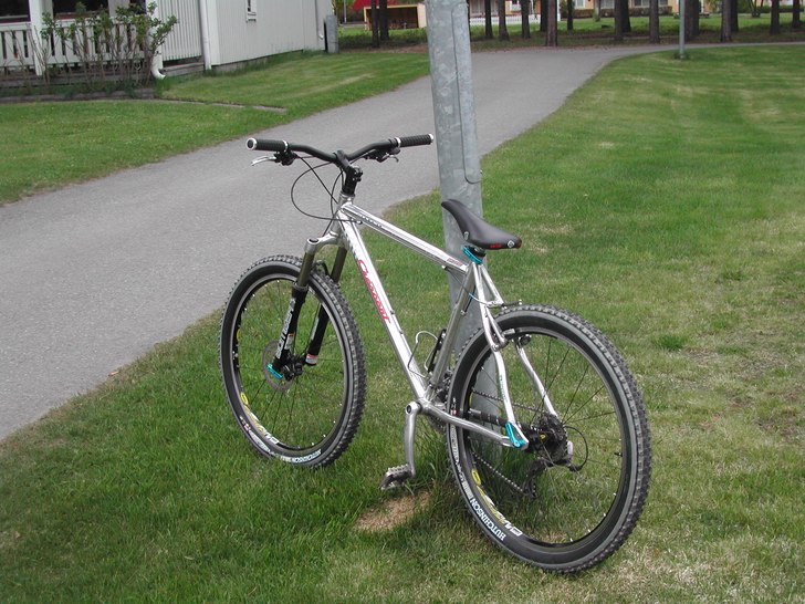 min xc cykel, fast för tillfället så var sadeln. Foto: jag.