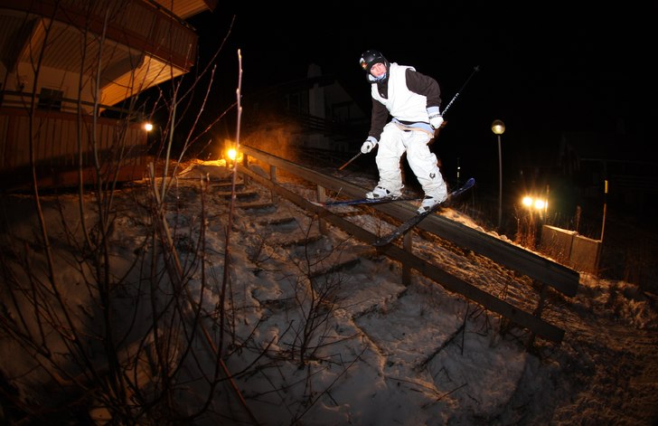 Försäsongsräcke med Simon. Foto: Anton Östlund. Åkare: Simon Ericsson.