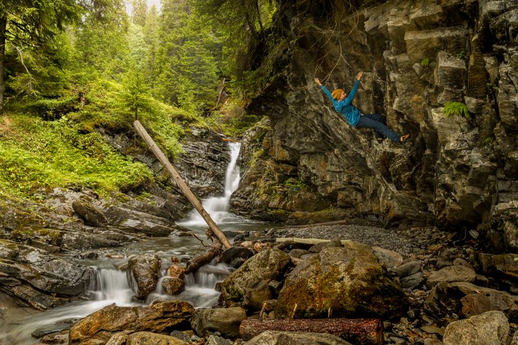 Lite blöt och kall klättring, men ändå kul. F�.