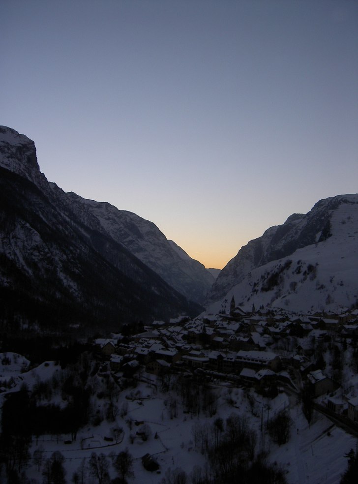Foto: Andrea Marklund. Åkare: Skymning i graven.