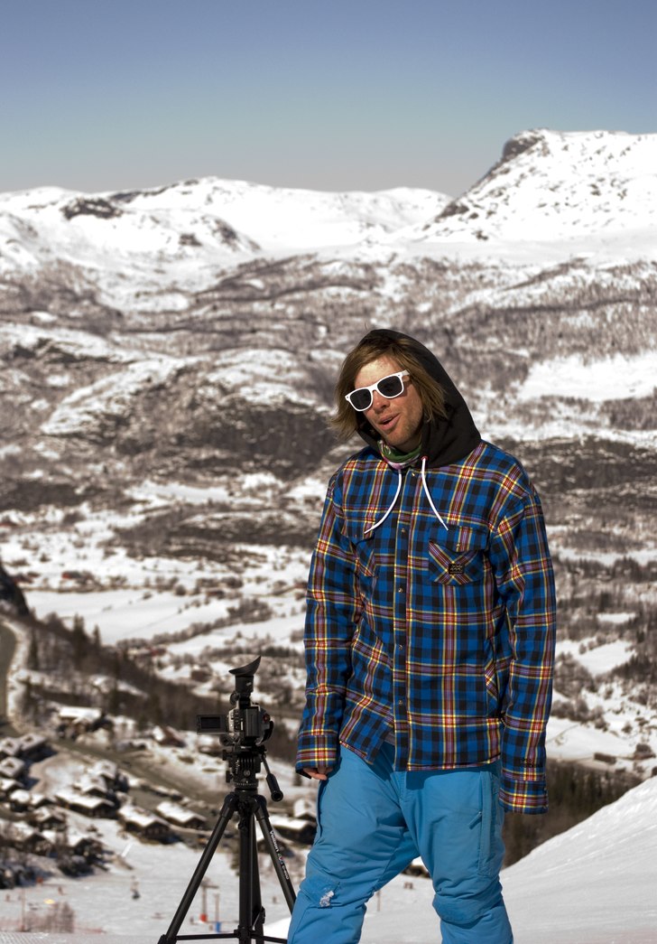 Matte framför kameran i Hemsedal.. Foto: Robin Doncév. Åkare: Mattias Pow Larson.