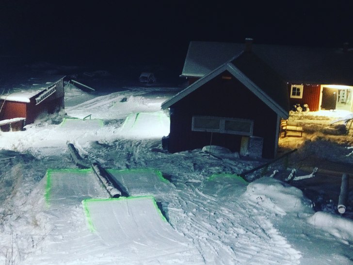 Min backyardskipark öppnade i dag :D 

@rappeji.