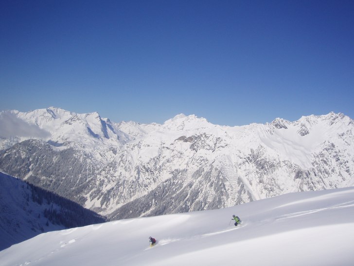 Ett orört langen var näst intill perfekt, fast �. Foto: Kasper Kristenson. Åkare: Filip Eklund, Viktor Ros.