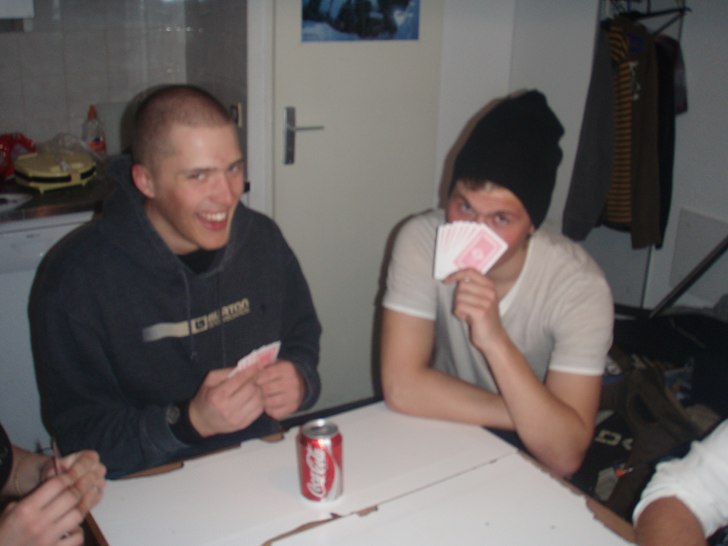 Jag och mads hänger i lägenheten, observera min . Foto: Molgan min hemliga kompis.