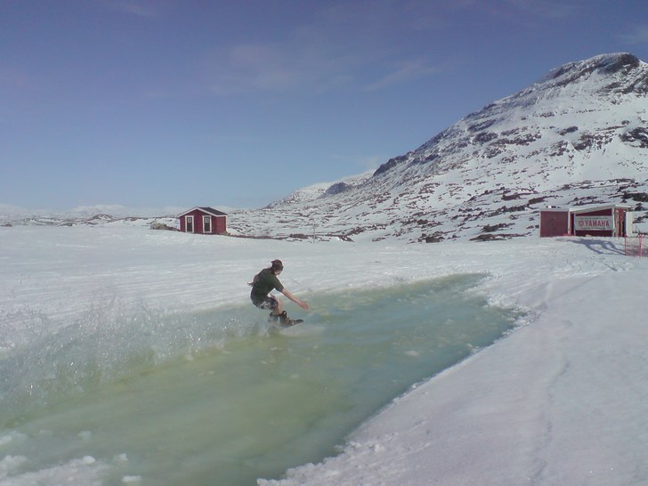 Spring in Gränsen. Foto: David Ek. Åkare: Jesper Persson.