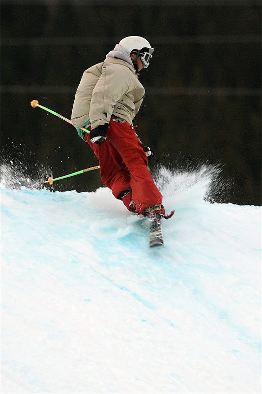 Kantning. Foto: www.mediafix.se(min pappa). Åkare: Ahmet Dadali.