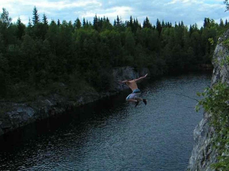 11m sköna klippor.. . Foto: Johan Hasslow.