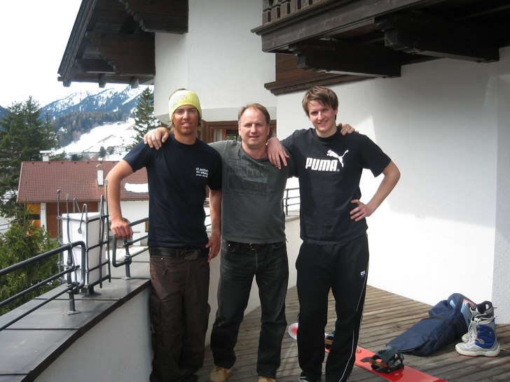 Grabbarna Carlsson återförenade igen. Foto: Birgitta Thodenuis Carlsson. Åkare: Grabbarna Carlsson.