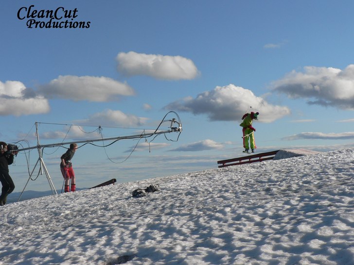 cleancut prod filmar dom sista klippen för säson. Foto: Markus Eriksson, filmare Daniel Granberg. Åkare: Julius aspman.