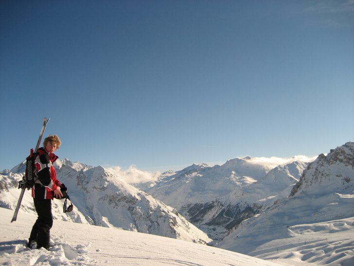 En liten vandring i Val D.. Foto: Martin Jemdahl. Åkare: Victor Carlstedt.