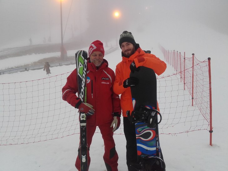 Vi er igang!
Fine forhold tross litt tåke og plus.