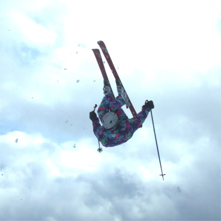 En framåtvolt.. Foto: Sanna. Åkare: Jag.