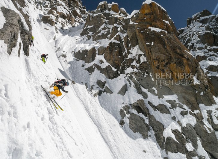 Steepskiing när den är som bäst.. Foto: Ben Tibbetts. Åkare: Jesper Petersson.