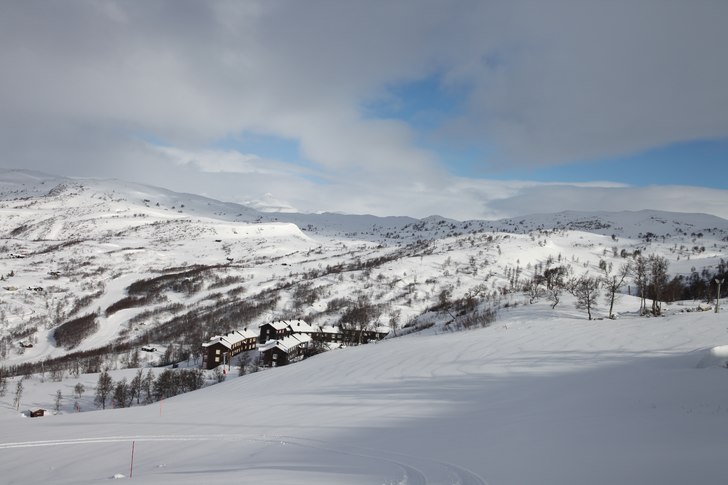 Haukelifjell Skisenter. Råsehallet tunet mit i ba.