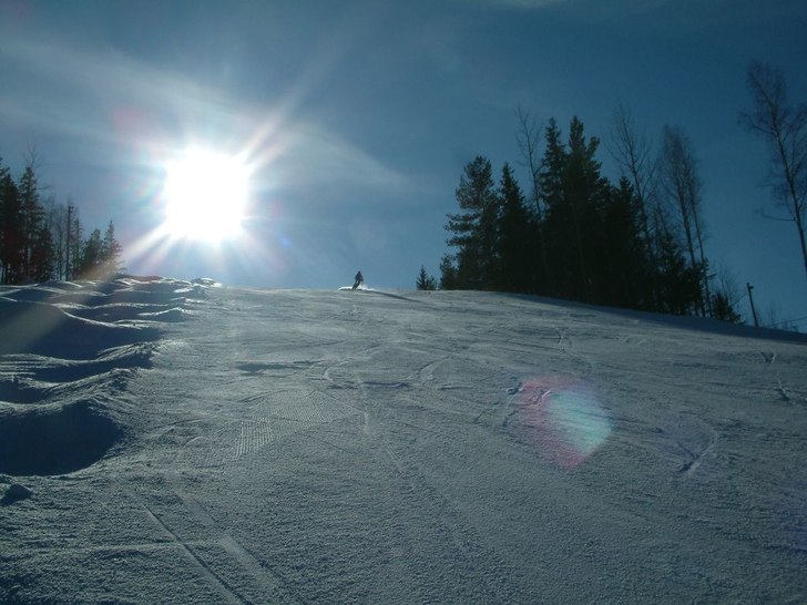 En härlig dag i lilla anlägningen utanför Gävl. Foto: Anne_Louise Nyman. Åkare: Emil Nyholm.