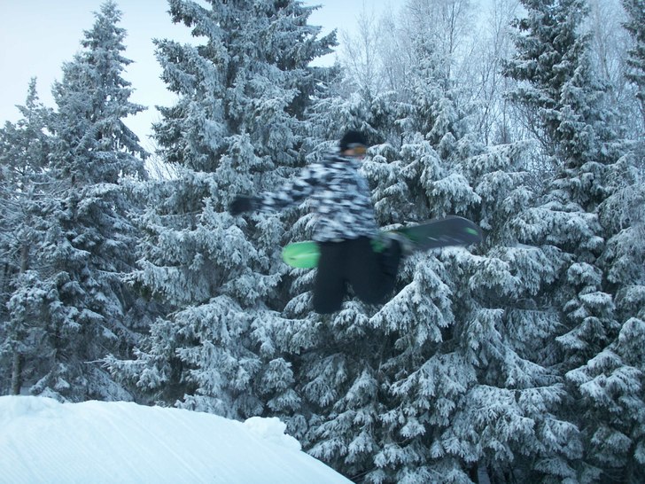 Foto: Viktor Weidersjö. Åkare: Hannes Perder.