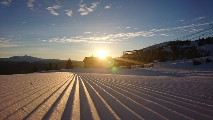 Morgonstemning
God morgon frå Slettafjell :) .