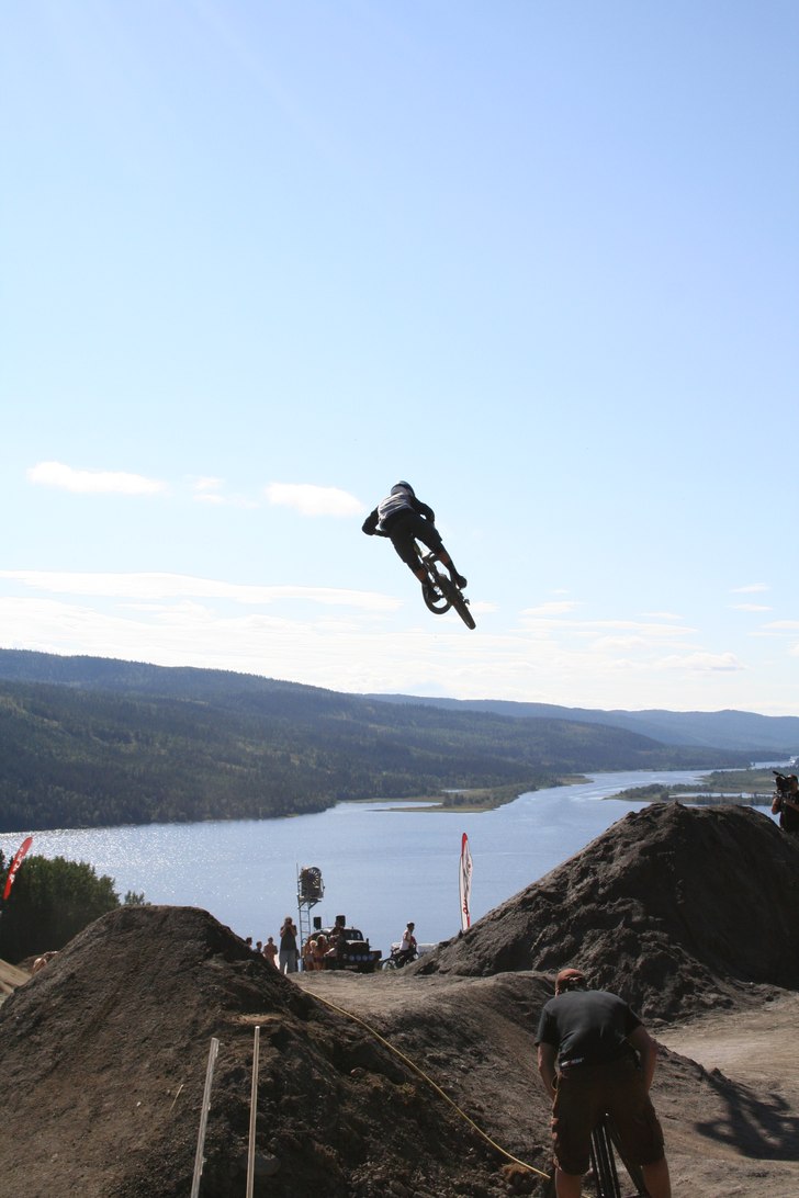 Foto: Douglas Broström. Åkare: ??.