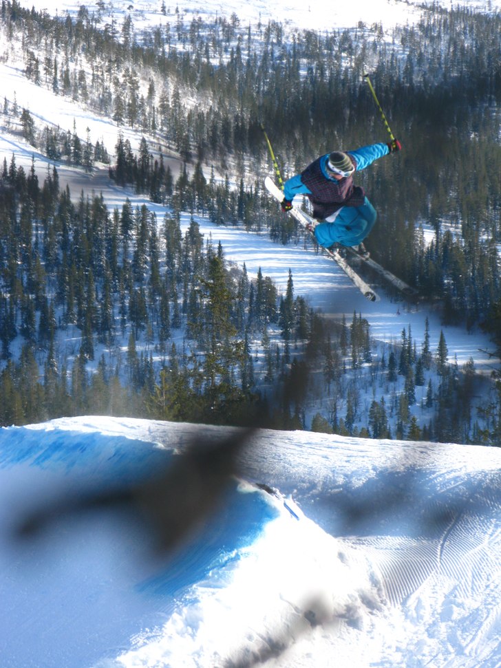 Foto: Niklas Malmsten. Åkare: Fredrik Malmsten.