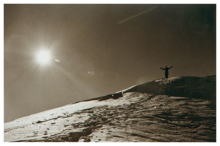 På väg upp till Petit Combin.. Foto: Kaj Bouic. Åkare: Åkare?.