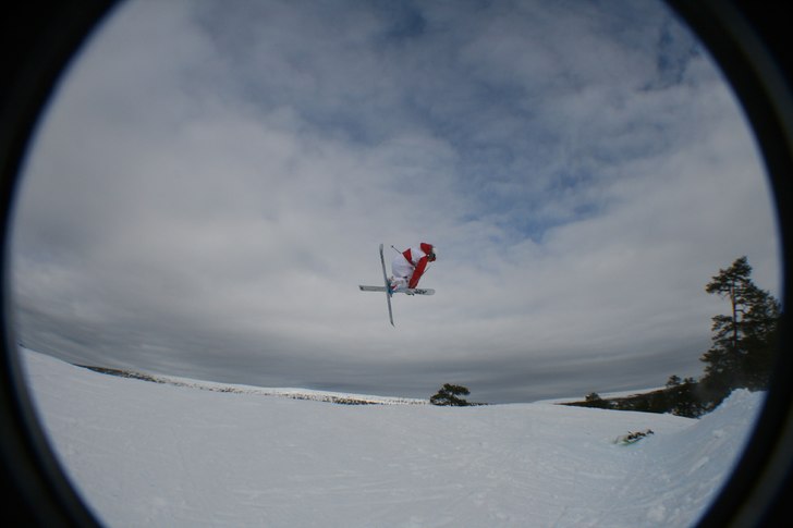 Cork med mutegrab ;). Foto: Robin eller Hampus .... . Åkare: Cristopher Hjälmeby.