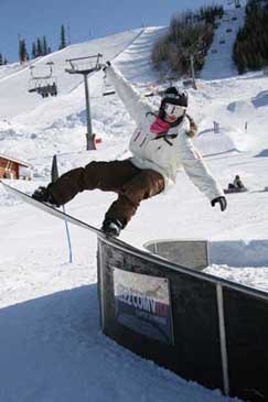 Crille på rollercaster box. Foto: Liljaskolan. Åkare: Crille.