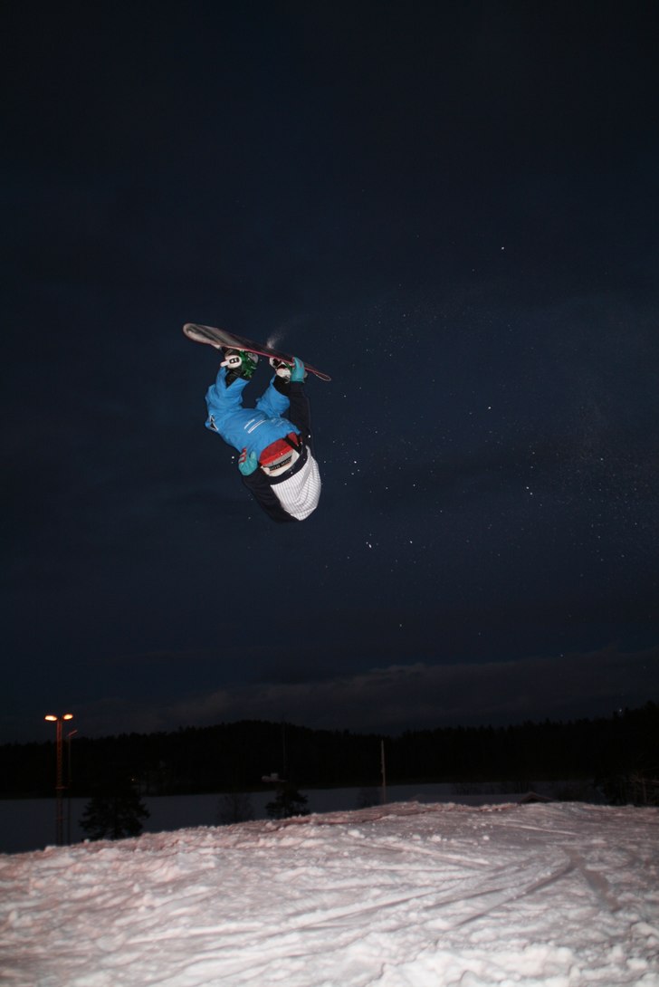 Foto: Kalle Eriksson. Åkare: vet ej.