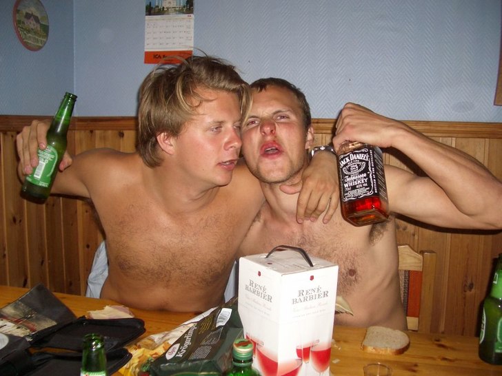 Foto: ?. Åkare: P+Macca.