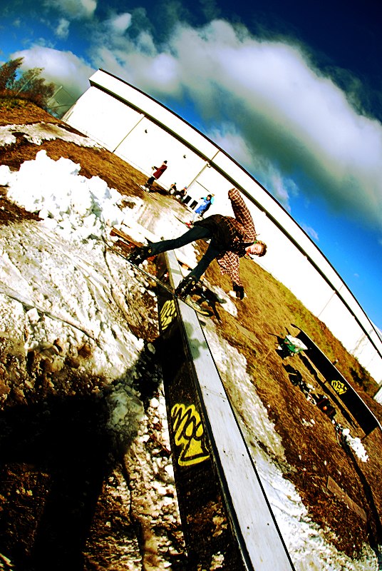 Försession på gärde med en bs lip. Foto: Viktor Lindqvist. Åkare: Jonas Tollgren.