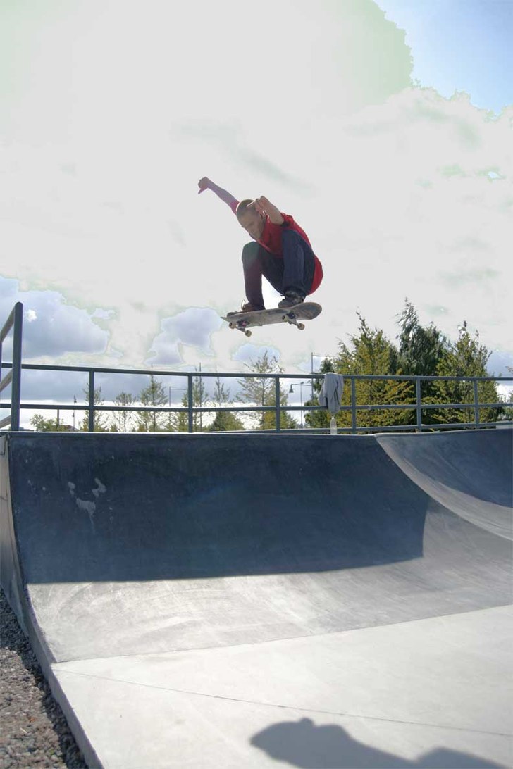 En ollie         IGEN. Foto: PETER. Åkare: Christian Björklund Ljung.