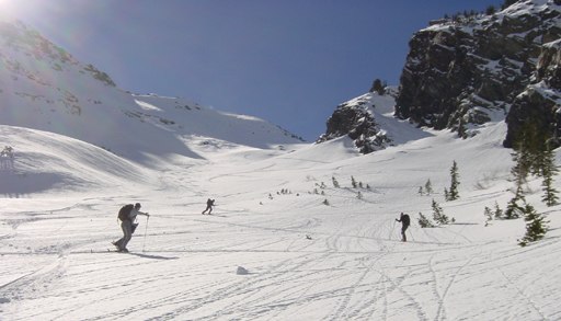 Hiking backcountry i Utah. Stighudar uppför Bonke. Foto: Magnus Lageson. Åkare: Stellan Fries, Niklas Enbom, Fredrik Ericsson.
